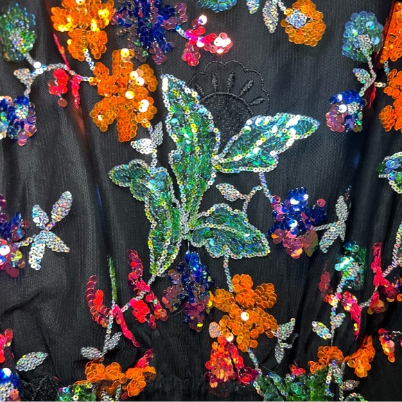 Buddy Love Floral Maxi Dress COLETTE LONG SLEEVE
MAXI DRESS in DUSK formal event - Picture 8 of 10